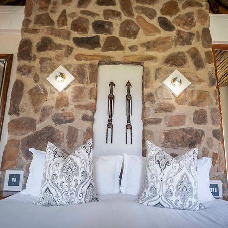 Ekuthuleni Lodge Strand Bagian luar foto