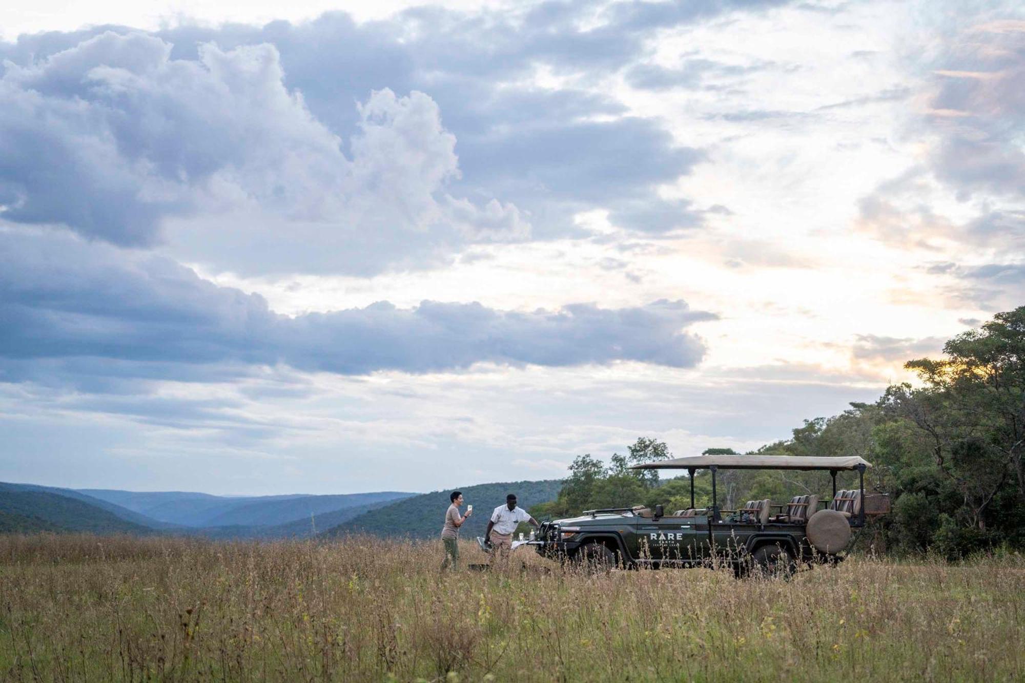 Ekuthuleni Lodge Strand Bagian luar foto
